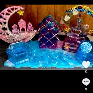 Taking open orders for your favorite resin goods inbox me! Will ship next day 😍